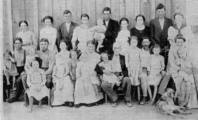 The Theus family, 1915